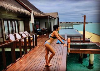 Mandira Bedi feet photo 17