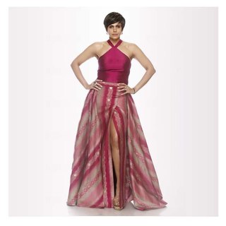 Mandira Bedi feet photo 2