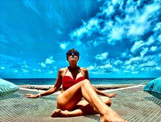 Mandira Bedi feet photo 19