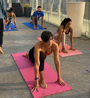 Mandira Bedi feet photo 19