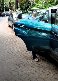 Mandira Bedi feet photo 16