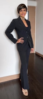 Mandira Bedi feet photo 6