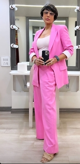 Mandira Bedi feet photo 20