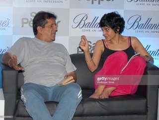 Mandira Bedi feet photo 9