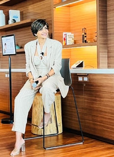 Mandira Bedi feet photo 17