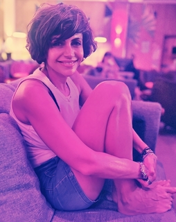 Mandira Bedi feet photo 3