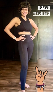 Mandira Bedi feet photo 12
