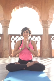 Mandira Bedi feet photo 10