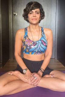 Mandira Bedi feet photo 6