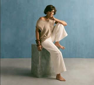 Mandira Bedi feet photo 14