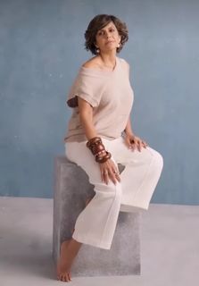 Mandira Bedi feet photo 12