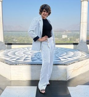 Mandira Bedi feet photo 6