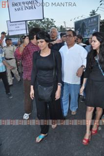 Mandira Bedi feet photo 4