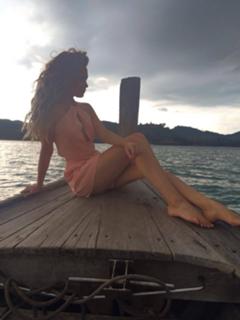 Mandy Grace Capristo feet photo thumbnail