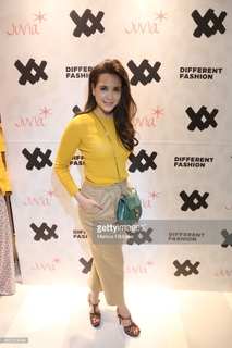 Mandy Grace Capristo feet photo thumbnail