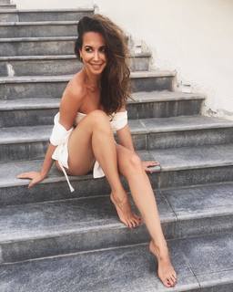 Mandy Grace Capristo feet photo thumbnail
