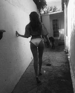 Mandy Grace Capristo feet photo thumbnail