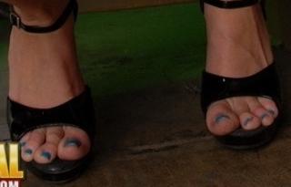 Mandy Mitchell feet photo 6