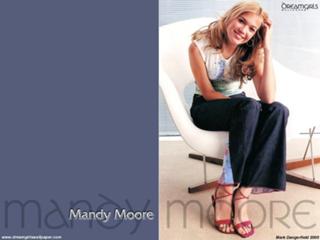 Mandy Moore feet photo thumbnail