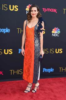 Mandy Moore feet photo thumbnail