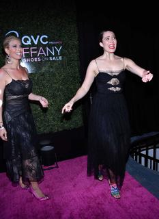 Mandy Moore feet photo thumbnail