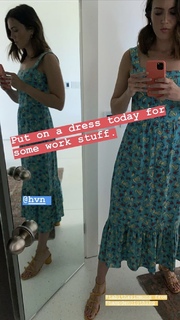 Mandy Moore feet photo thumbnail