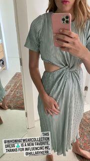 Mandy Moore feet photo thumbnail