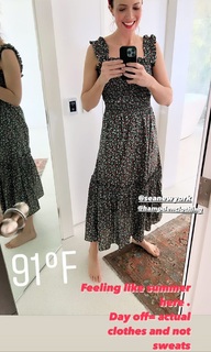 Mandy Moore feet photo thumbnail
