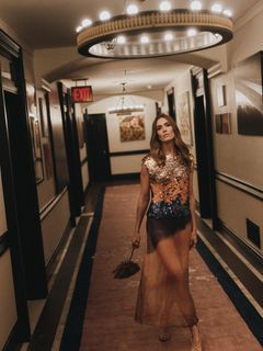 Mandy Moore feet photo thumbnail