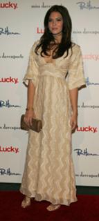 Mandy Moore feet photo thumbnail