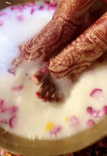 Mandy Takhar feet photo thumbnail