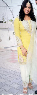 Mandy Takhar feet photo thumbnail