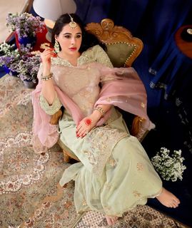Mandy Takhar feet photo thumbnail