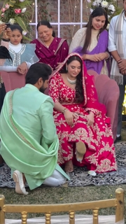 Mandy Takhar feet photo thumbnail