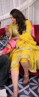 Mandy Takhar feet photo thumbnail