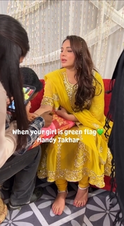 Mandy Takhar feet photo thumbnail