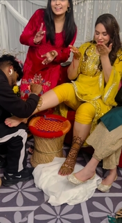 Mandy Takhar feet photo thumbnail