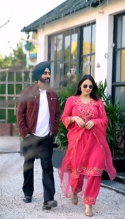 Mandy Takhar feet photo thumbnail