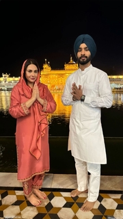 Mandy Takhar feet photo thumbnail