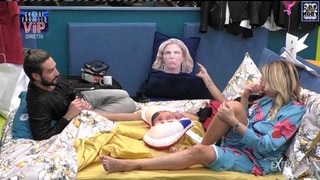 Manila Nazzaro feet photo 17