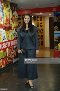 Manisha Koirala feet photo 3
