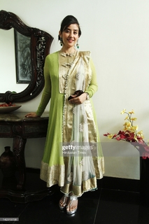 Manisha Koirala feet photo 1