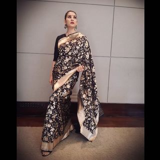 Manisha Koirala feet photo 9