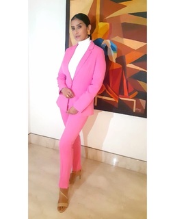 Manisha Koirala feet photo 12