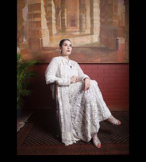 Manisha Koirala feet photo 3