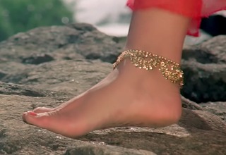 Manisha Koirala feet photo 15