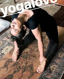 Manisha Koirala feet photo 11