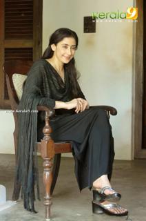Manisha Koirala feet photo 17