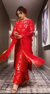 Manisha Koirala feet photo 7