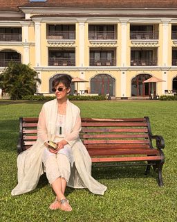 Manisha Koirala feet photo 11